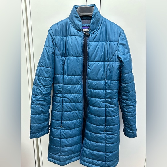 Patagonia Tres Down 3-In-1 Parka - Women's
Size XS, slate blue-grey - Picture 3 of 7